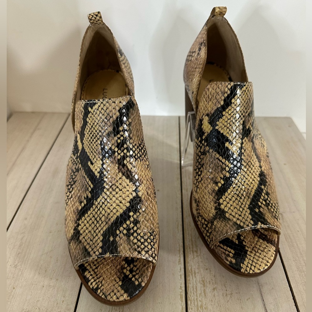 Lucky Brand like Snakeskin Peep-Toe Mules size 9.5 M leather uppers 3 inch heel